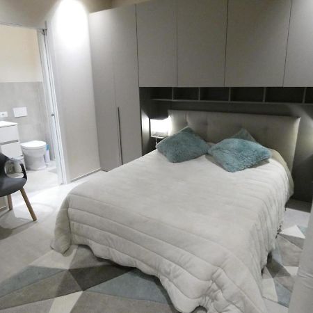 Town-Beach Home ชิวิตาโนวา มาร์เค ภายนอก รูปภาพ