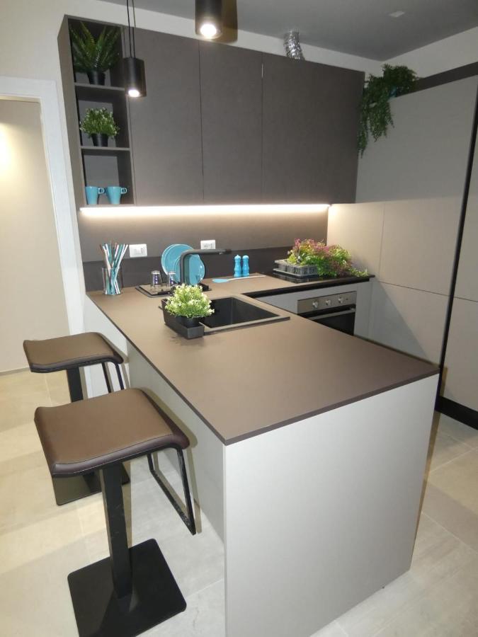 Town-Beach Home ชิวิตาโนวา มาร์เค ภายนอก รูปภาพ